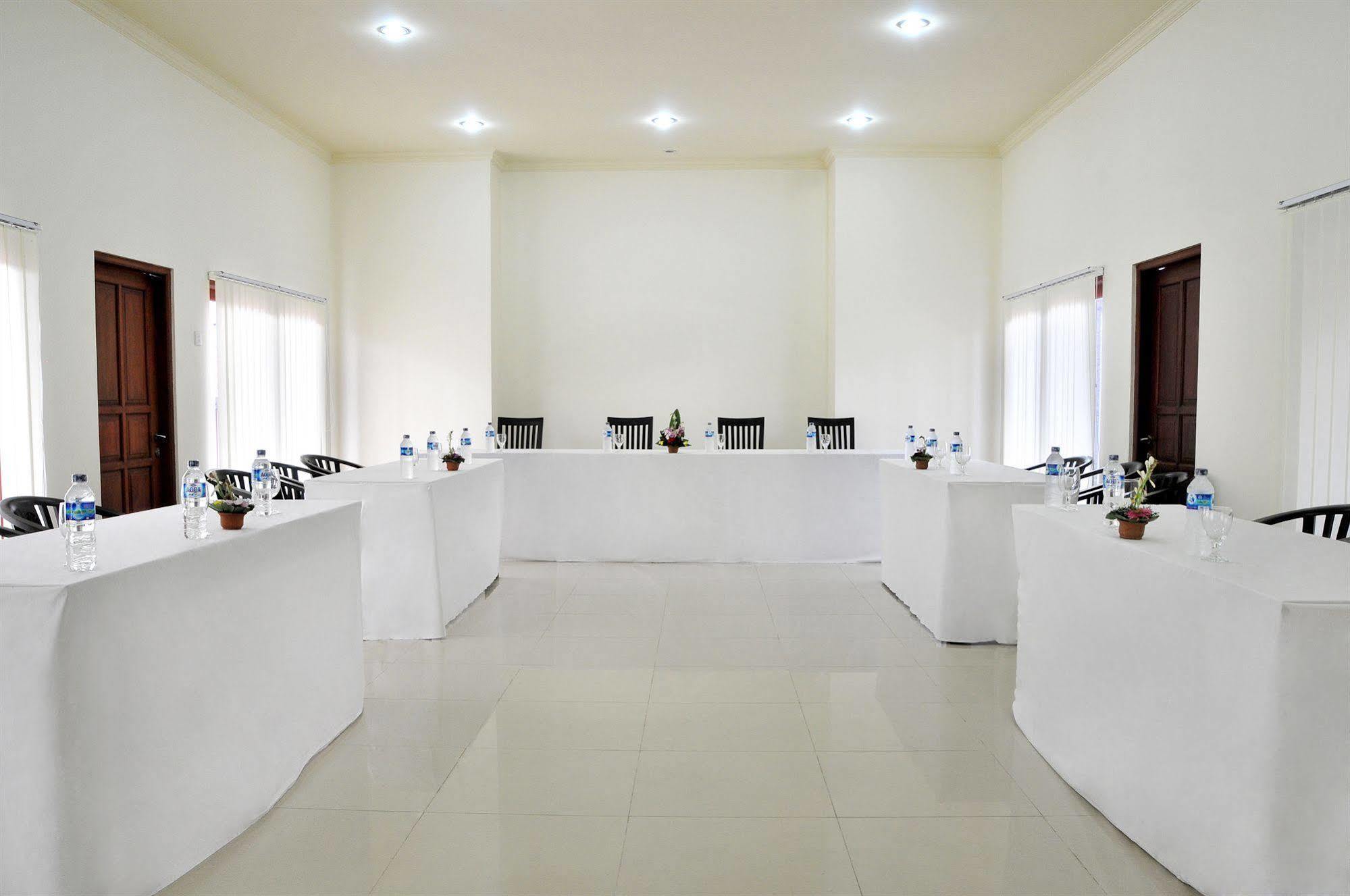 Puri Yuma Hotel เดนปาซาร์ ภายนอก รูปภาพ