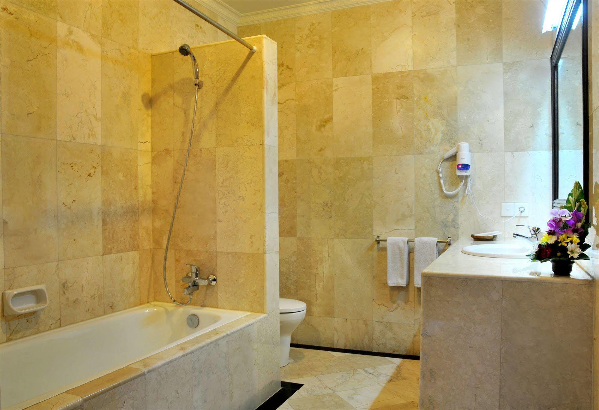 Puri Yuma Hotel เดนปาซาร์ ภายนอก รูปภาพ
