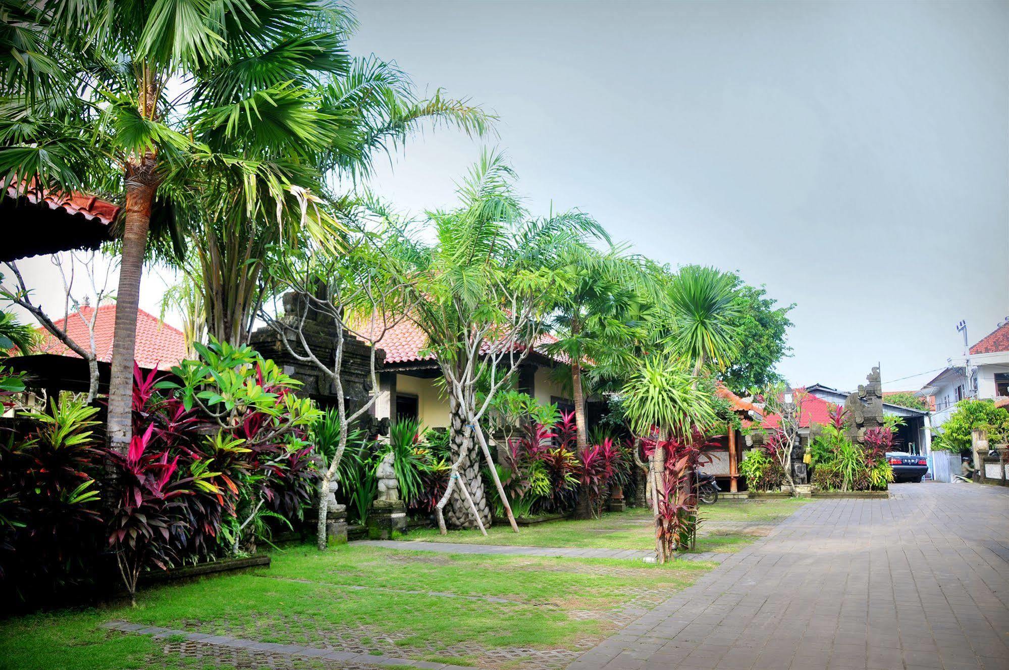 Puri Yuma Hotel เดนปาซาร์ ภายนอก รูปภาพ